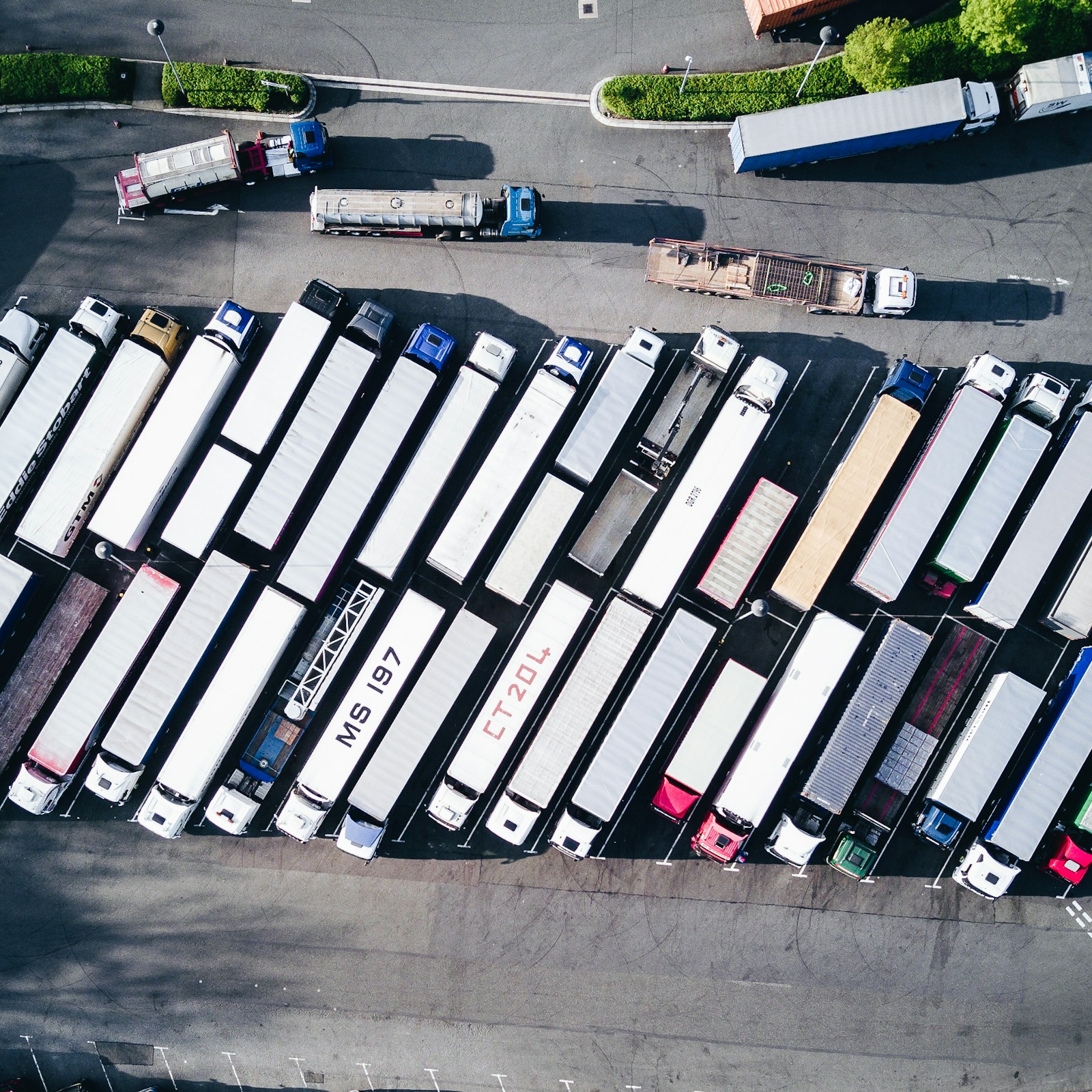 Mumbai Ahmedabad Transport fleet yard